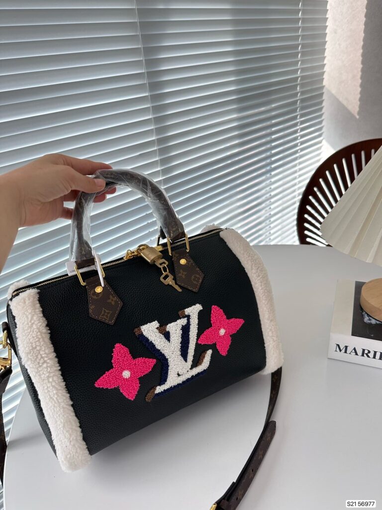 Louis Vuitton Shearling Monogram Speedy Bandouliere Bag Black 30Cm - Image 6