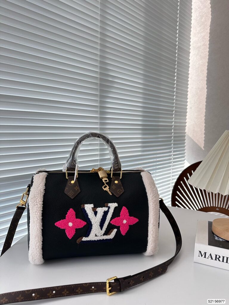 Louis Vuitton Shearling Monogram Speedy Bandouliere Bag Black 30Cm - Image 7