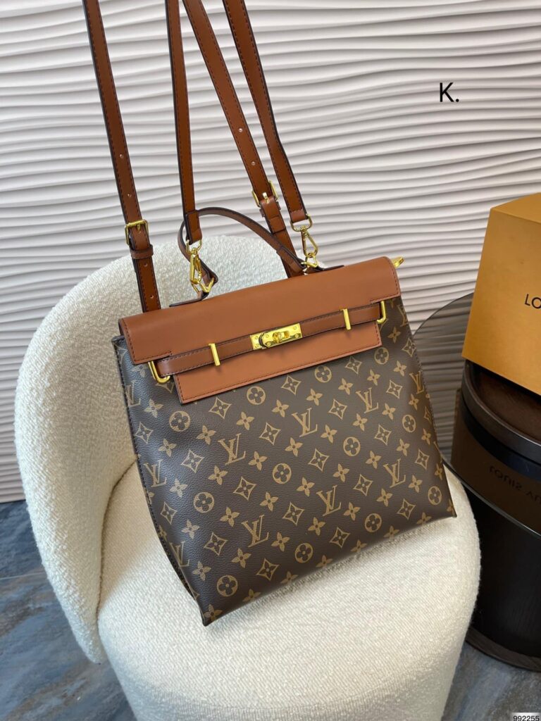 Louis Vuitton Monogram Backpack Brown 29Cm - Image 3
