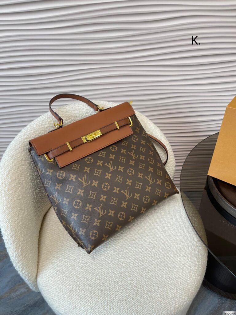 Louis Vuitton Monogram Backpack Brown 29Cm - Image 7