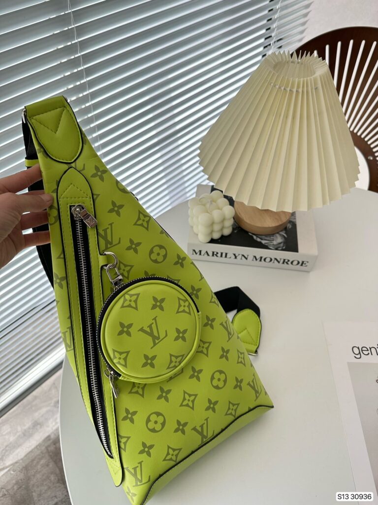 Louis Vuitton Duo Sling Bag Monogram Neon Yellow 44Cm M30945 - Image 3