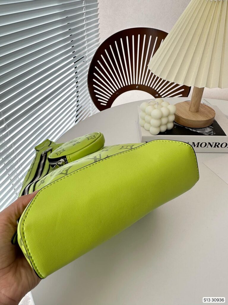 Louis Vuitton Duo Sling Bag Monogram Neon Yellow 44Cm M30945 - Image 6