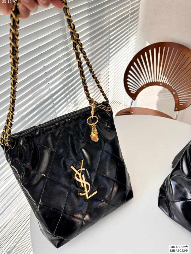 Saint Laurent Bucket Bag Glossy Calfskin And Gold Tone Metal Black 39Cm - Image 6