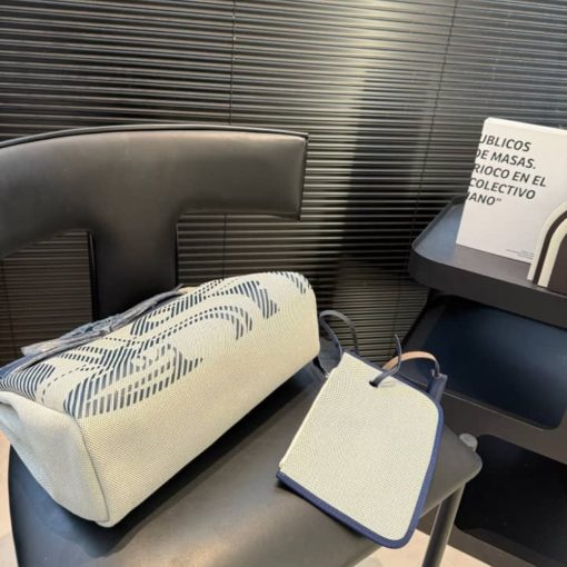 HERMES HERBAG 31 BRIDES DE GALA AND BLUE INDIGO BLUE ENAMEL 31CM - Image 4