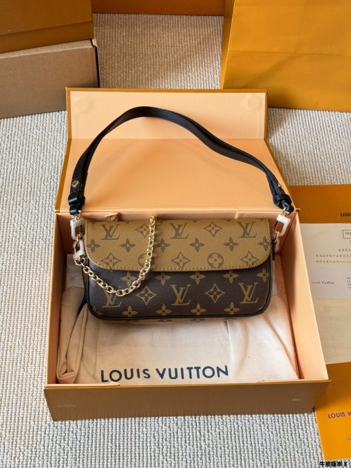 Wallet On Chain Ivy Bag - Image 3