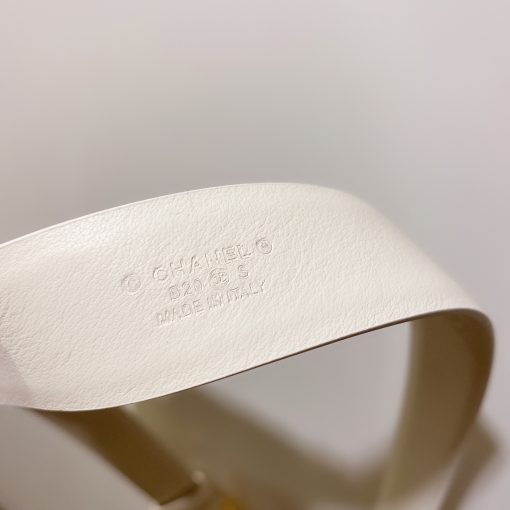 Chanel Leather Belt with CC Buckle in Metal White 3cm - Image 7