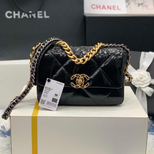 Chanel Handbag 19 - Image 2