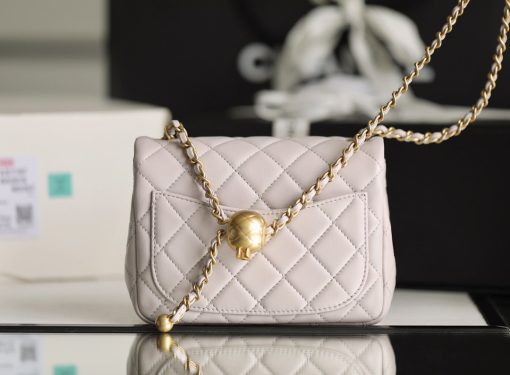 Chanel Quilted Mini Flap Bag Cream 18Cm - Image 5