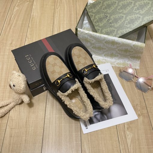 Gucci Fleece Collar Loafers Gg Beige And Black Leather - Image 2