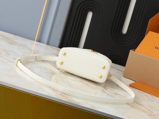 Louis Vuitton LV Capucines BB Handle Bag M25404 - Image 6