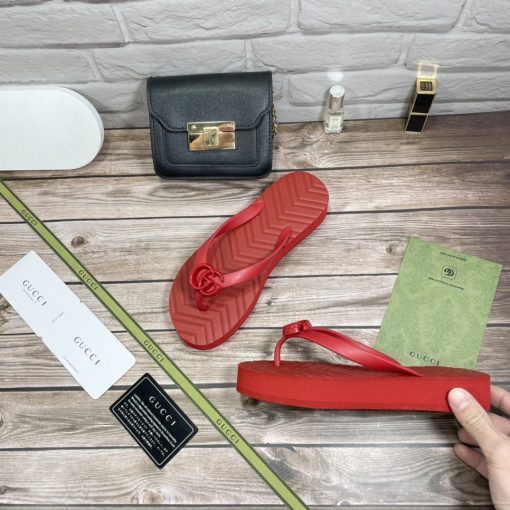 Gucci Women's Chevron Thong Red 655463 J8710 6433 - Image 4