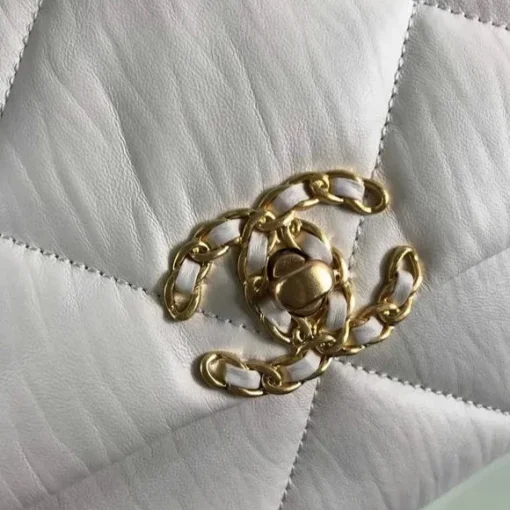 Chanel 19 Handbag White As1160 - Image 8