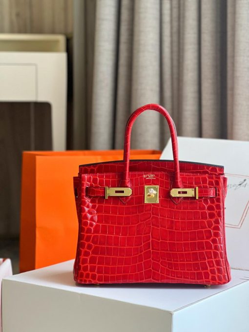 Hermès Birkin 30 in Shiny Porosus Crocodile Leather in Rouge Vif with Gold Hardware - Image 2