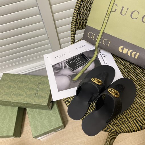 Gucci Gg-Stud Leather Thong Sandals Black - Image 2