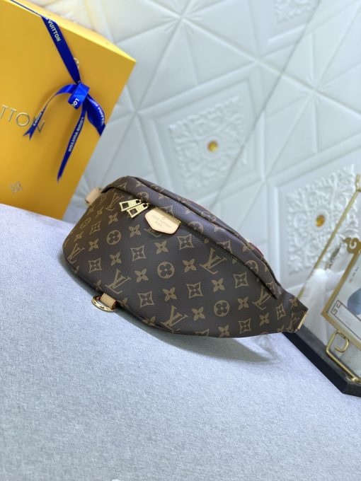 Louis Vuitton Monogram Bumbag Brown M43644 - Image 9
