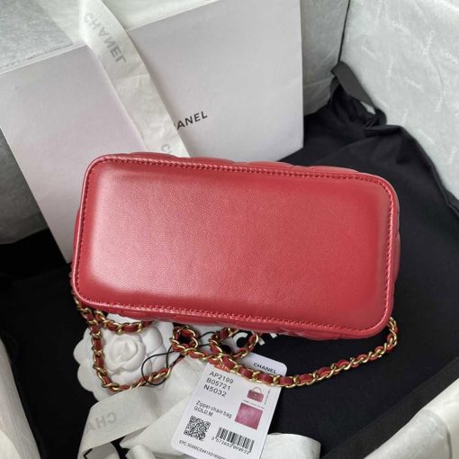 Chanel Vanity With Chain - Image 6