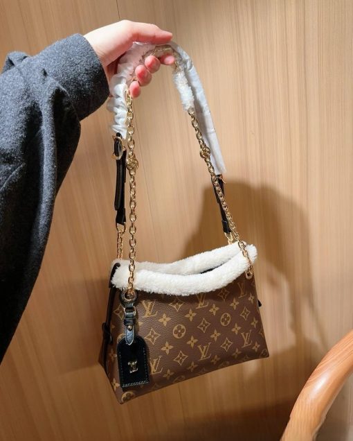 Louis Vuitton Carry All BB - Image 4
