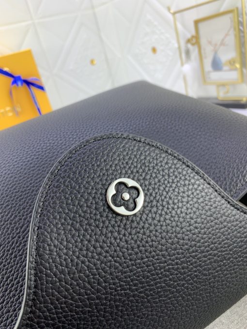 Louis Vuitton Capucines Mm Black M42259 - Image 10