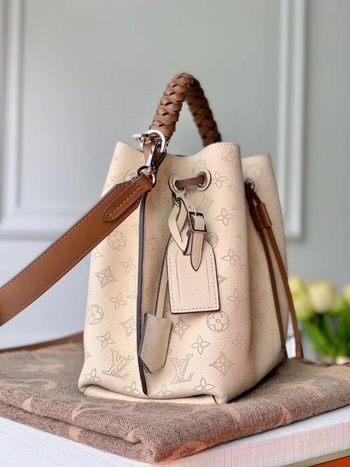 Louis Vuitton Muria 25Cm Cream M55801 - Image 8