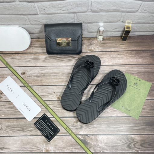 Gucci Women's Chevron Thong Black 655463 J8710 1000 - Image 8