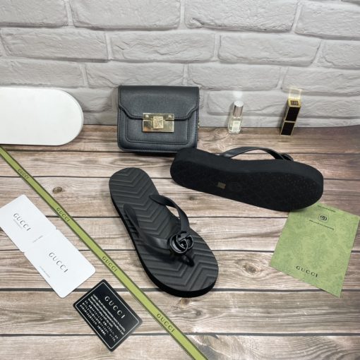 Gucci Women's Chevron Thong Black 655463 J8710 1000 - Image 2