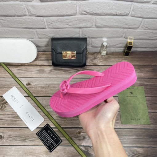 Gucci Women's Chevron Thong Pink ?655463 J8710 5609 - Image 9