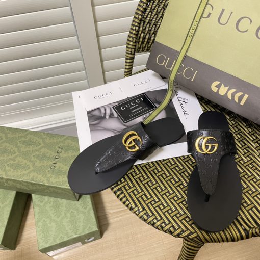 Gucci Gg-Stud Leather Thong Sandals Black - Image 6
