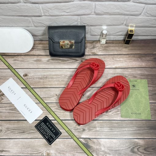 Gucci Women's Chevron Thong Red 655463 J8710 6433 - Image 6