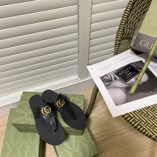 Gucci Gg-Stud Leather Thong Sandals Black - Image 7