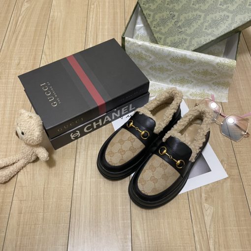 Gucci Fleece Collar Loafers Gg Beige And Black Leather - Image 7