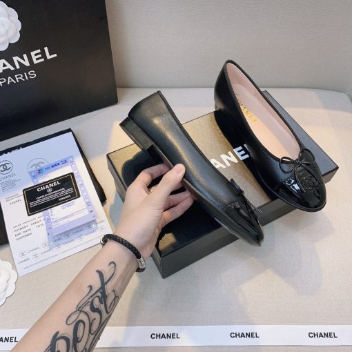 Chanel Flat Black Sandals G02819 Y01552 94305 - Image 3