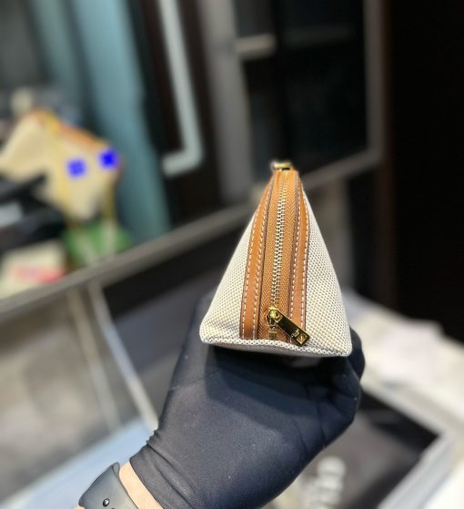 Celine Clutch On Chain Cuir Triomphe In Textile And Calfskin Natural Tan 17Cm - Image 4