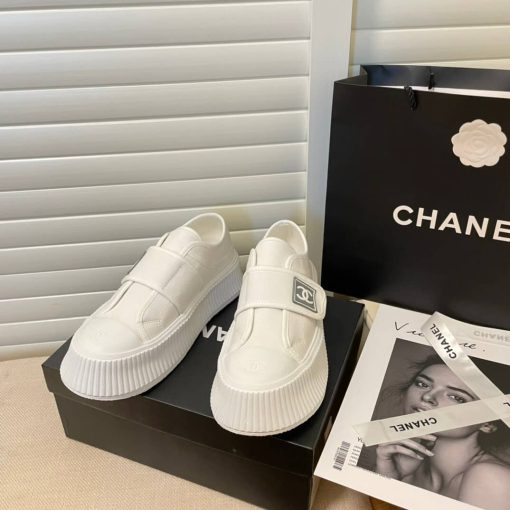 Chanel Logo Embroidered Shearling Cream Slides - 37 Eu 6 Us 24 Cm 9 4 In - Image 7
