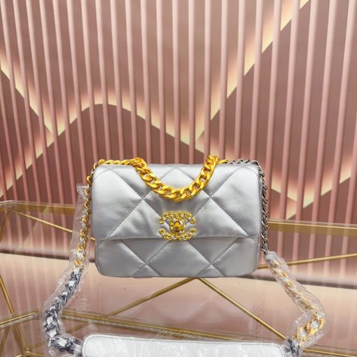 Chanel 19 Flap Bag In Silver Lambskin 25Cm - Image 7