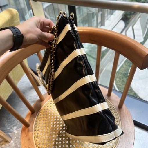 Chanel 22 Small Handbag Black White Gold Tone Metal 30Cm As3260 - Image 5