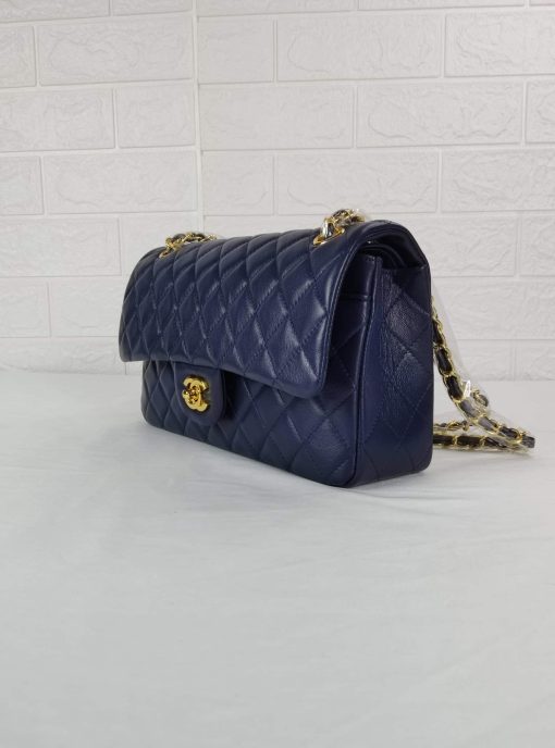 Chanel Classic Medium Lambskin Flap Navy And Gold 25Cm - Image 4