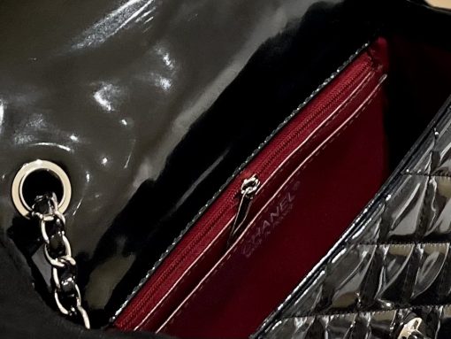 Chanel Mini Rectangular Flap Bag Patent Black 18Cm - Image 2