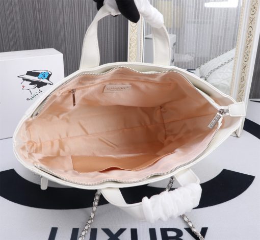 Chanel Ultra Pocket Tote White 37Cm - Image 2