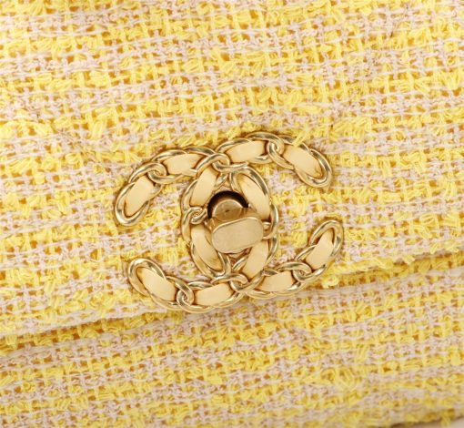 Chanel 19 Flap Bag Quilted Tweed Yellow 26Cm - Image 8
