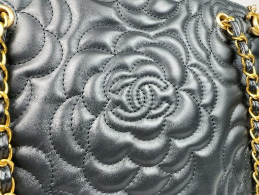 Chanel Camellia Tote Bag On Chain Woc Lambskin Black 41Cm - Image 5