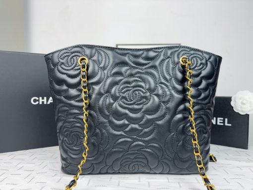 Chanel Camellia Tote Bag On Chain Woc Lambskin Black 41Cm - Image 3