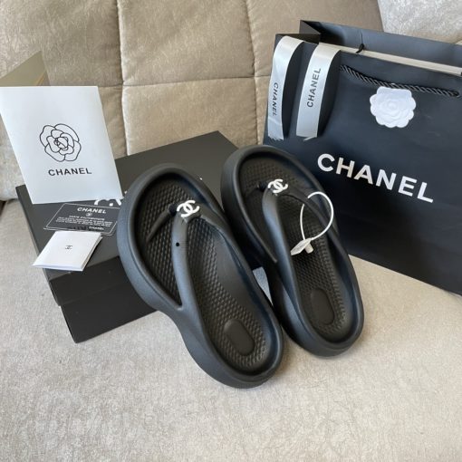 Chanel Flip Flop Sandals Black - Image 2