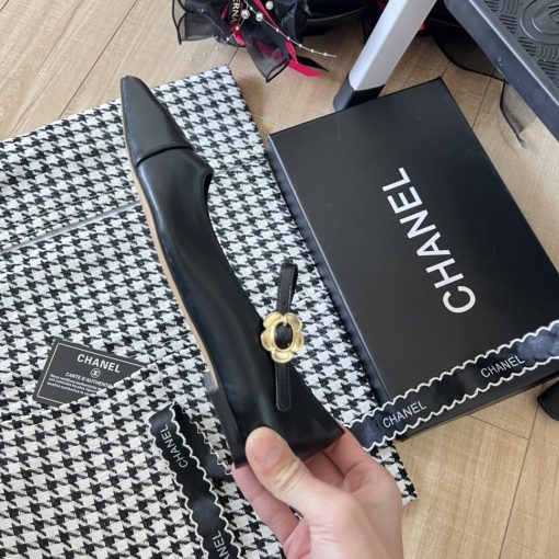 Chanel Pointed Toe Doll Shoes With Gold Flower In Black - Image 6