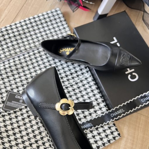 Chanel Pointed Toe Doll Shoes With Gold Flower In Black - Image 5