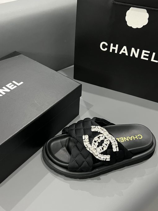 Chanel Cc Slippers Studded Black - Image 5