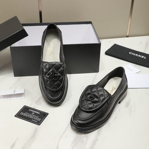 Chanel Cc Nib Turnlock Moccasins Flat Loafers Black - Image 3
