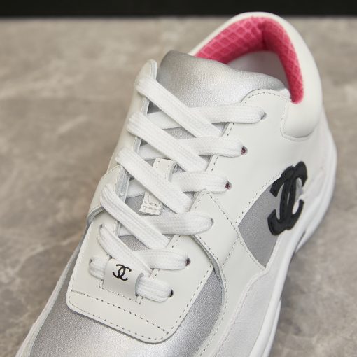 Chanel Suede And Leather Cc Low Top Sneakers White Pink - Image 3