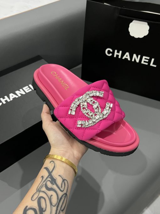 Chanel Cc Slippers Studded Pink - Image 7
