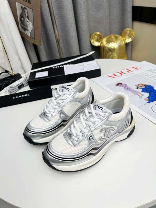 Chanel 23C Silver Metallic Cc Logo Lace Up Flat Runner Trainer Sneaker White G39792 Y56368 K5451 - Image 6
