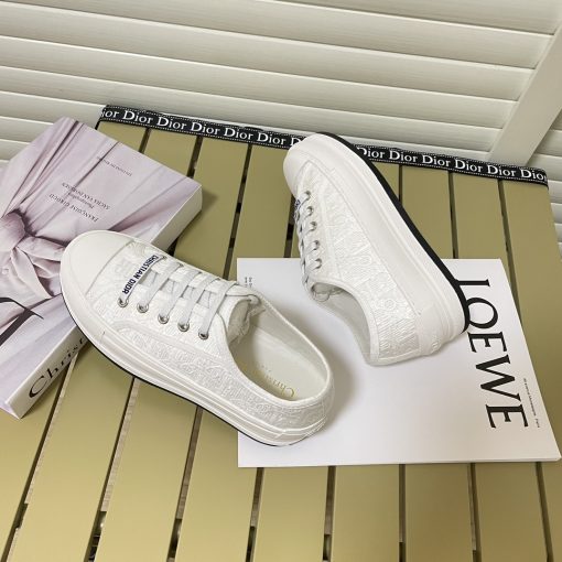 Dior Walk'N'Dior Platform Sneaker Calfskin Textured White Kck409Oly S03W - Image 7